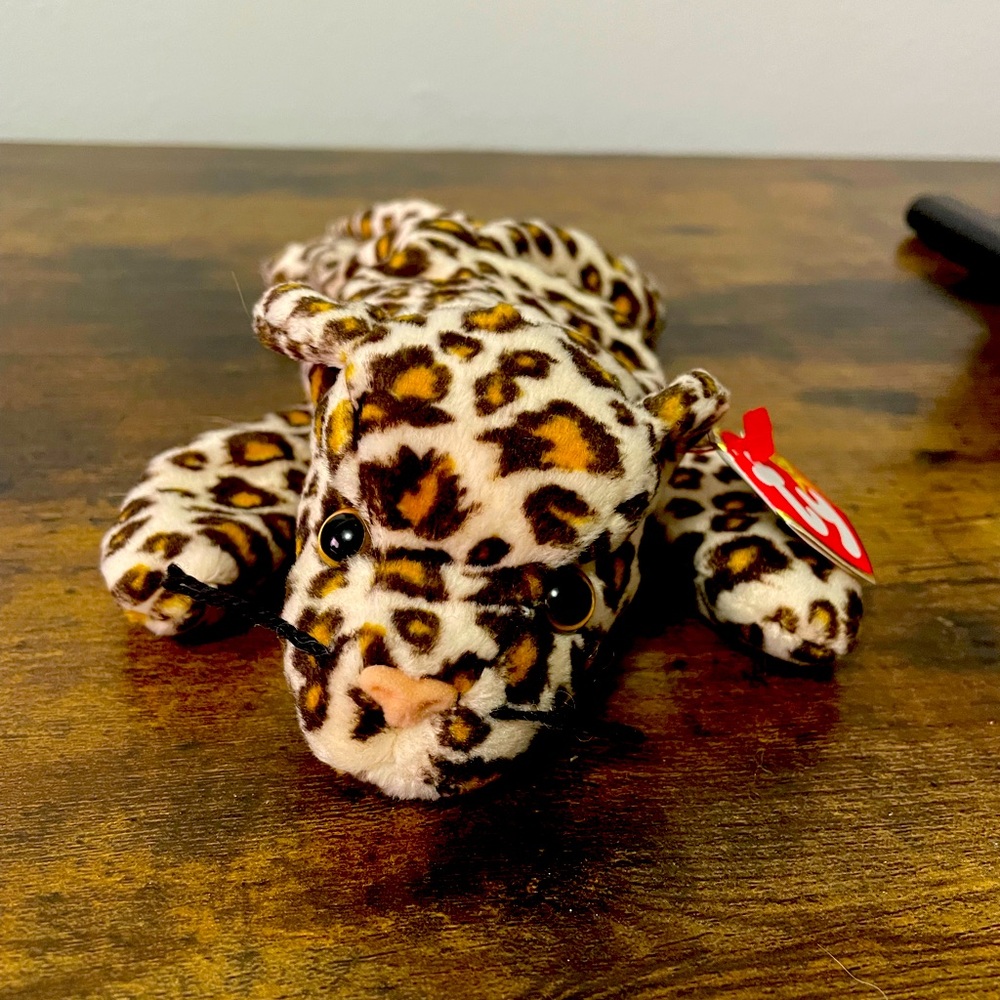 Ty Beanie Baby * Freckles the Leopard * Date of birth:‎ Jun 3, 1996 *